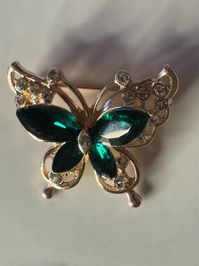 Emerald Green Butterfly Brooch Pin - Women's Jewelry